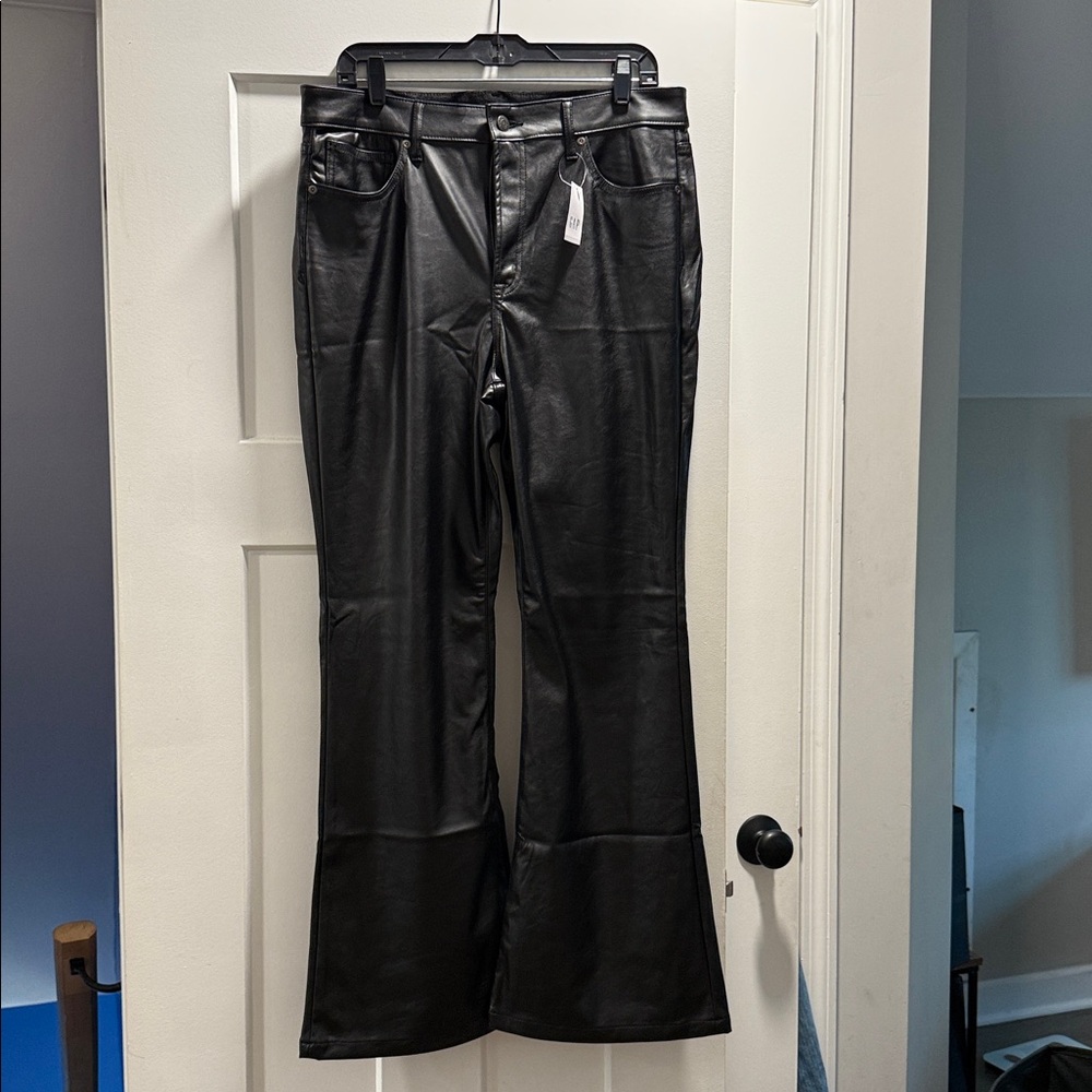 NWT GAP High Rise Vegan Leather '70s Flare Pants, size 14S - Picture 6 of 7